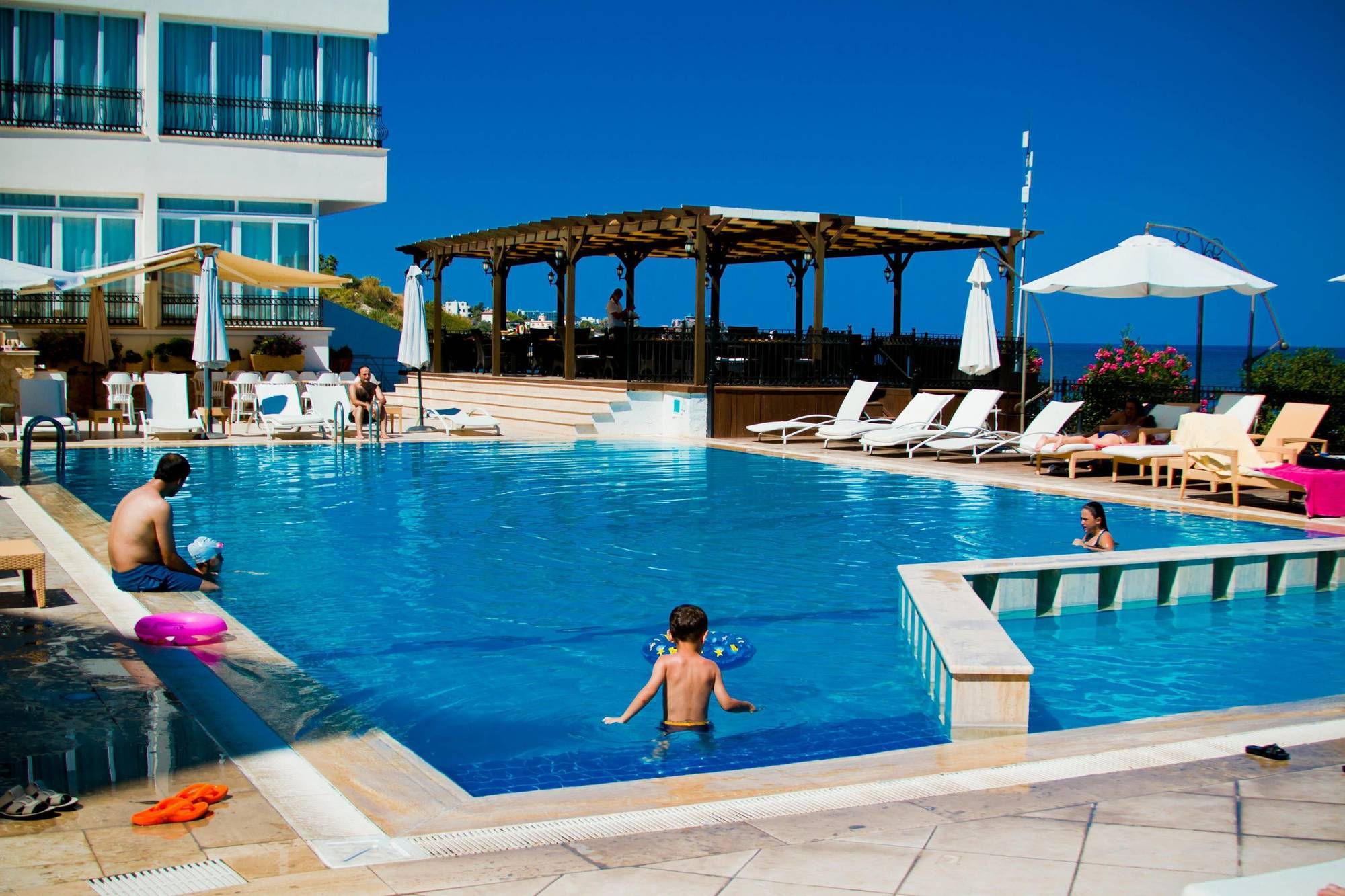 Ada Beach Hotel Karavas  Exterior foto